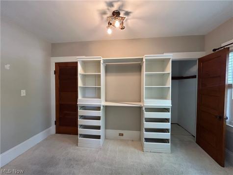 1567 Wagar Avenue Lakewood OH 44107