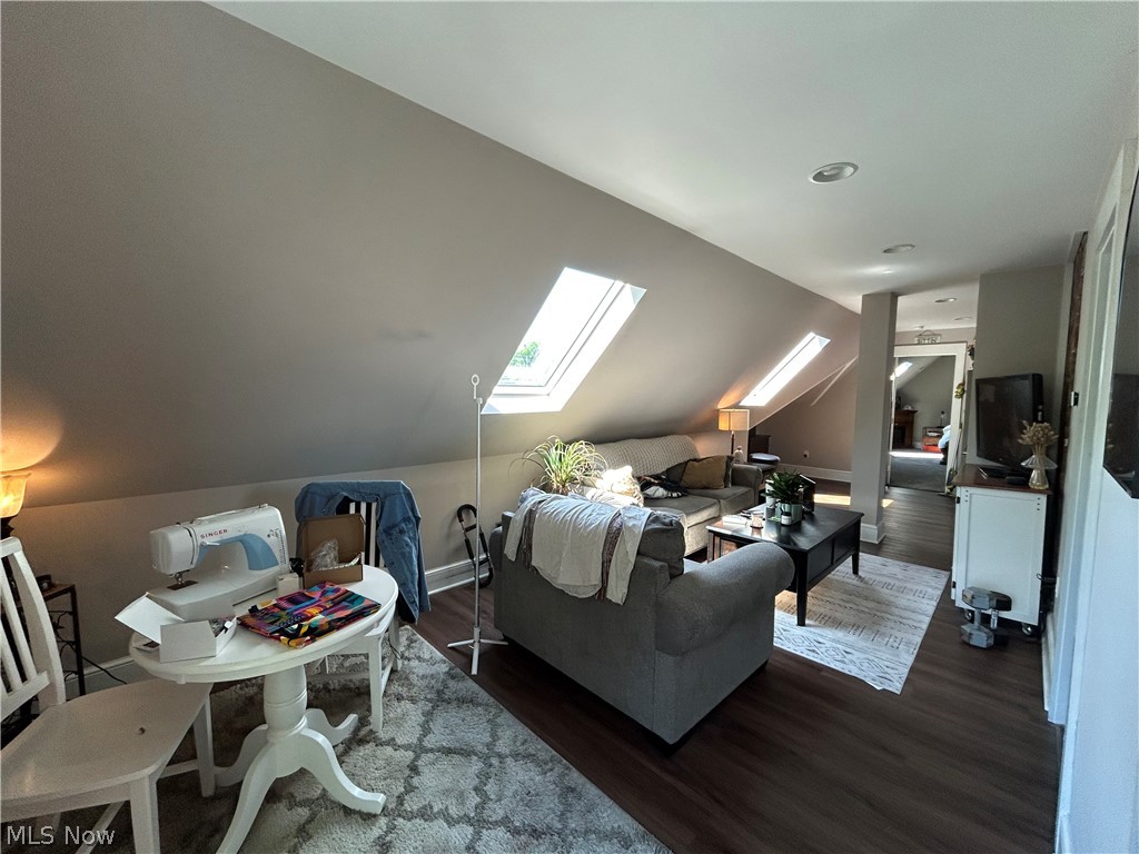 1567 Wagar Avenue Lakewood OH 44107