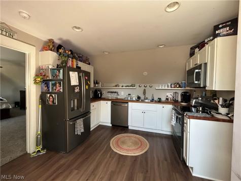 1567 Wagar Avenue Lakewood OH 44107