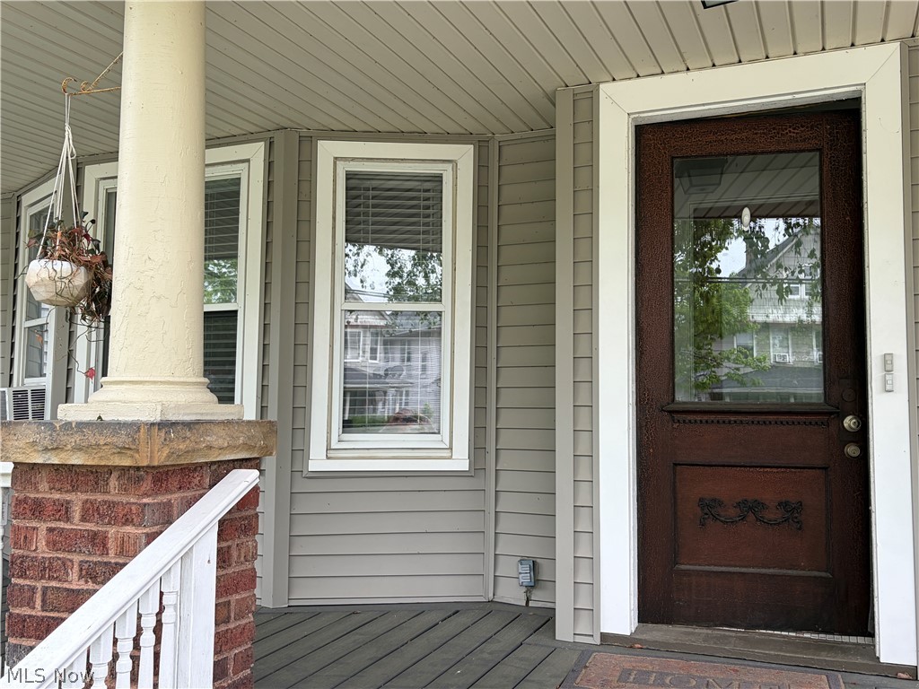 1567 Wagar Avenue Lakewood OH 44107
