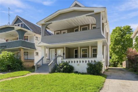 3692-3694 E 147th Street Cleveland OH 44120