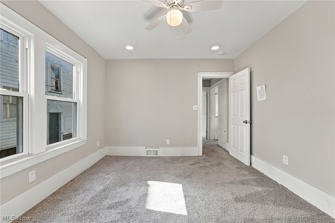 3692-3694 E 147th Street Cleveland OH 44120