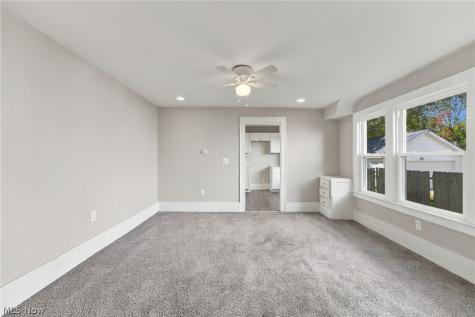 3692-3694 E 147th Street Cleveland OH 44120