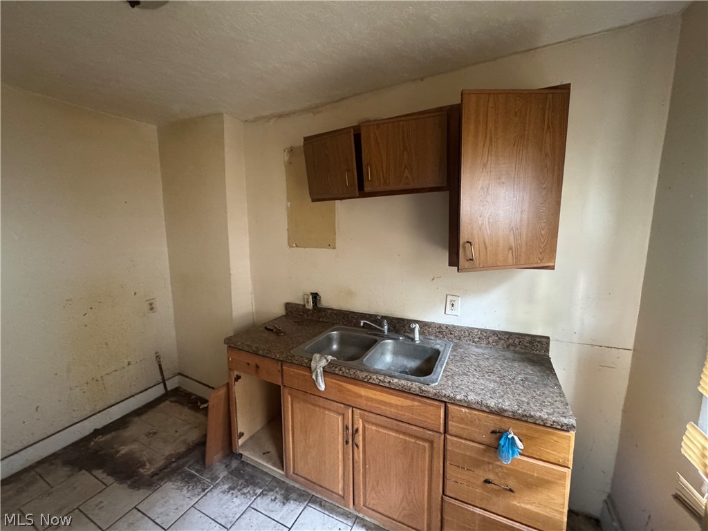 13921 Mayfair Avenue East Cleveland OH 44112