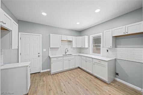 3925 Riverside Avenue Cleveland OH 44109