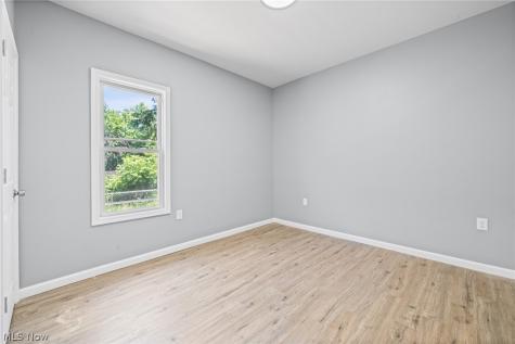 3925 Riverside Avenue Cleveland OH 44109