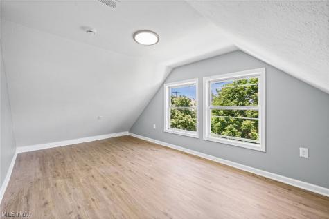 3925 Riverside Avenue Cleveland OH 44109