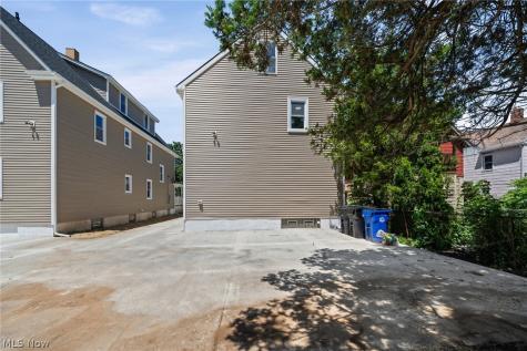 3925 Riverside Avenue Cleveland OH 44109