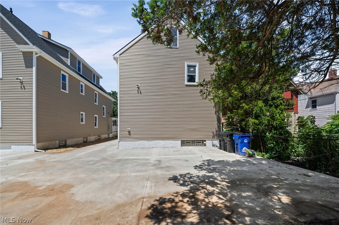 3925 Riverside Avenue Cleveland OH 44109