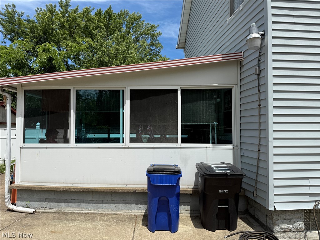 4138 E 142nd Street Cleveland OH 44128