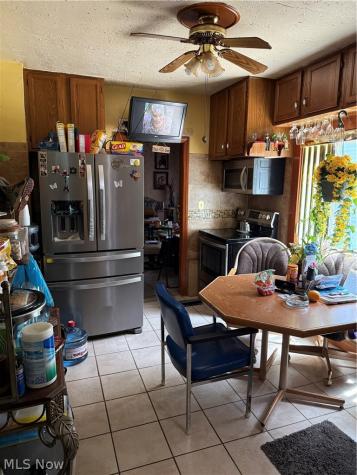 4138 E 142nd Street Cleveland OH 44128