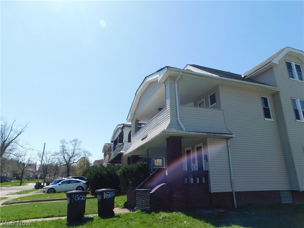 1600 Eddington Road East Cleveland OH 44118
