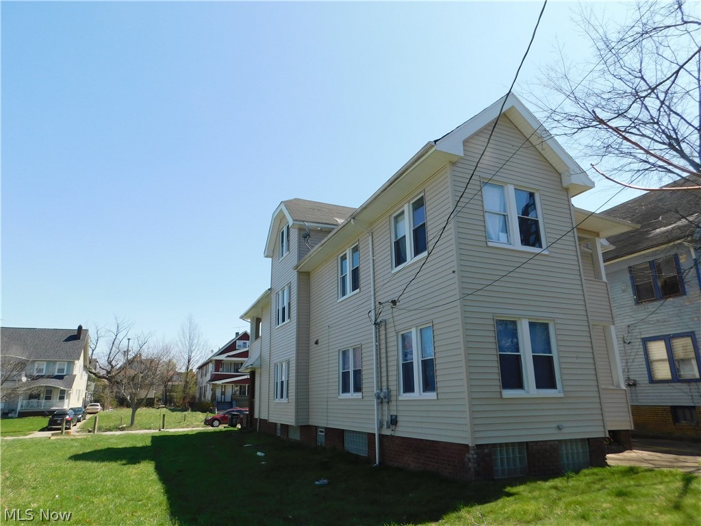 1600 Eddington Road East Cleveland OH 44118