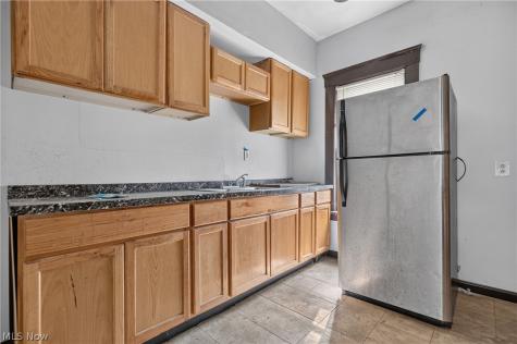 1186 E 114th Street Cleveland OH 44108