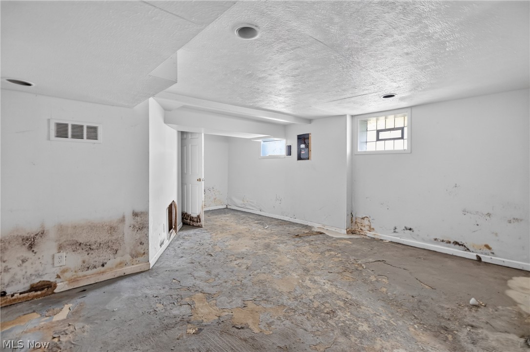 1186 E 114th Street Cleveland OH 44108