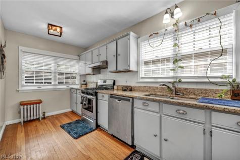 18428 Winslow Road Shaker Heights OH 44122