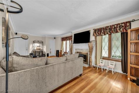 18428 Winslow Road Shaker Heights OH 44122