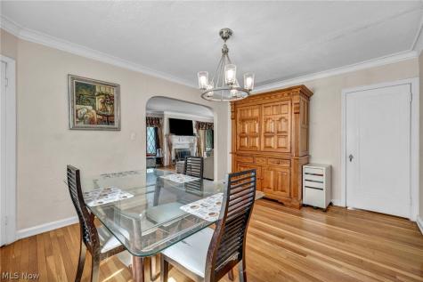 18428 Winslow Road Shaker Heights OH 44122