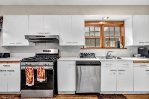 18428 Winslow Road Shaker Heights OH 44122