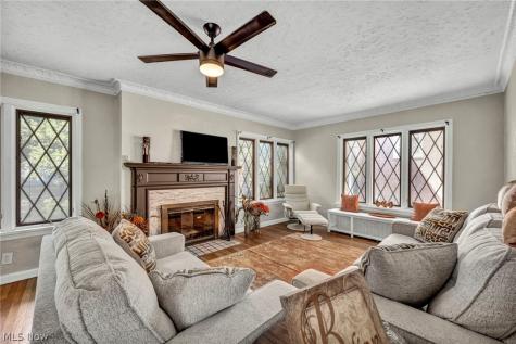18428 Winslow Road Shaker Heights OH 44122