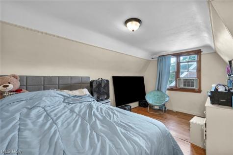 18428 Winslow Road Shaker Heights OH 44122
