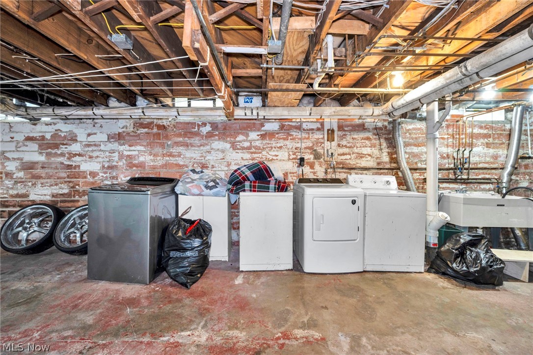 18428 Winslow Road Shaker Heights OH 44122
