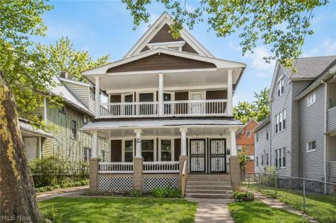 10322 Parkgate Avenue Cleveland OH 44108