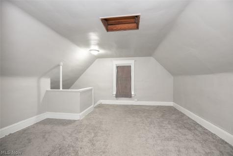 10322 Parkgate Avenue Cleveland OH 44108