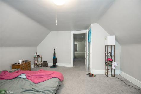 10322 Parkgate Avenue Cleveland OH 44108