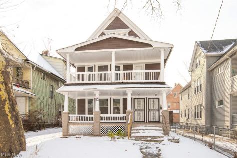 10322 Parkgate Avenue Cleveland OH 44108