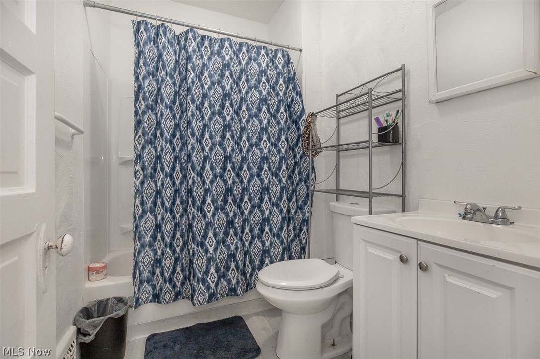 10322 Parkgate Avenue Cleveland OH 44108
