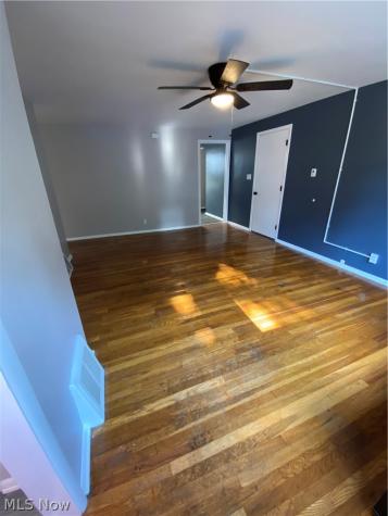 526 N Firestone Boulevard Akron OH 44301