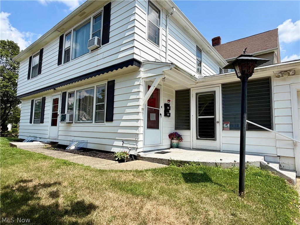 526 N Firestone Boulevard Akron OH 44301