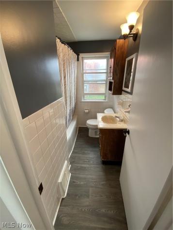 526 N Firestone Boulevard Akron OH 44301
