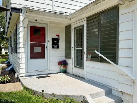 526 N Firestone Boulevard Akron OH 44301