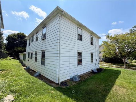 526 N Firestone Boulevard Akron OH 44301