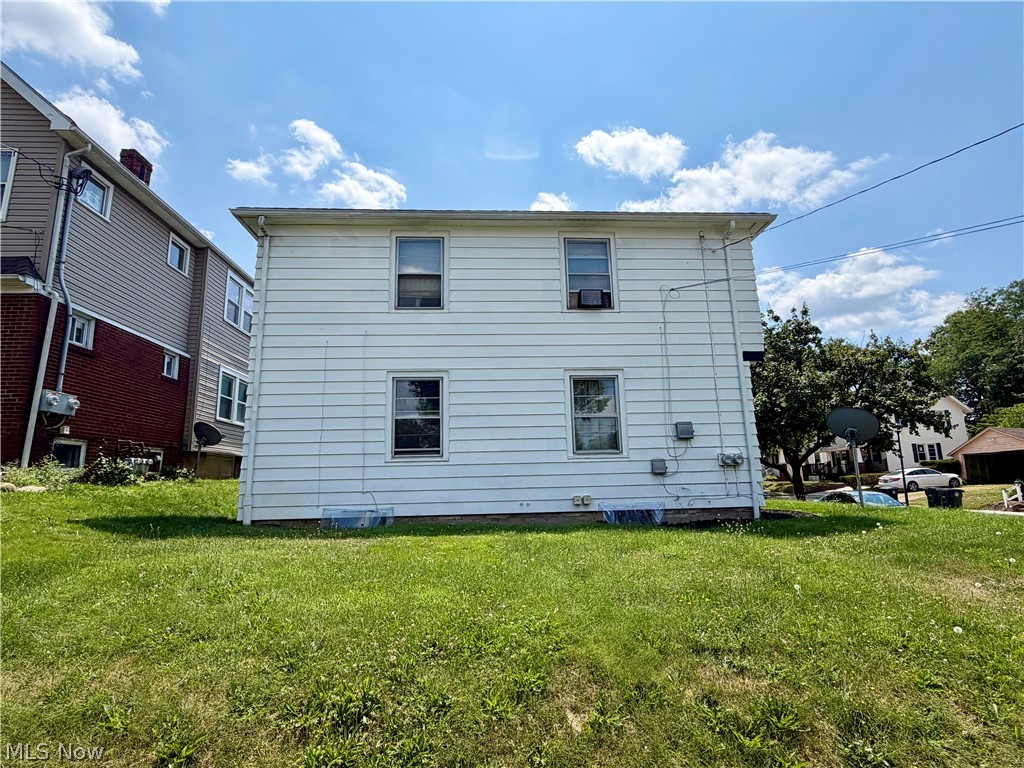526 N Firestone Boulevard Akron OH 44301