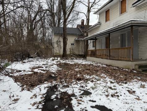 3619 E 76th Street Cleveland OH 44105