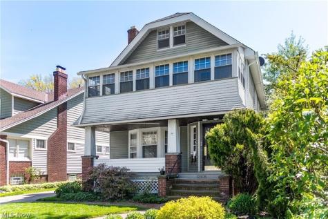 12905 Arliss Drive Lakewood OH 44107