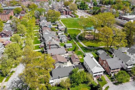 12905 Arliss Drive Lakewood OH 44107