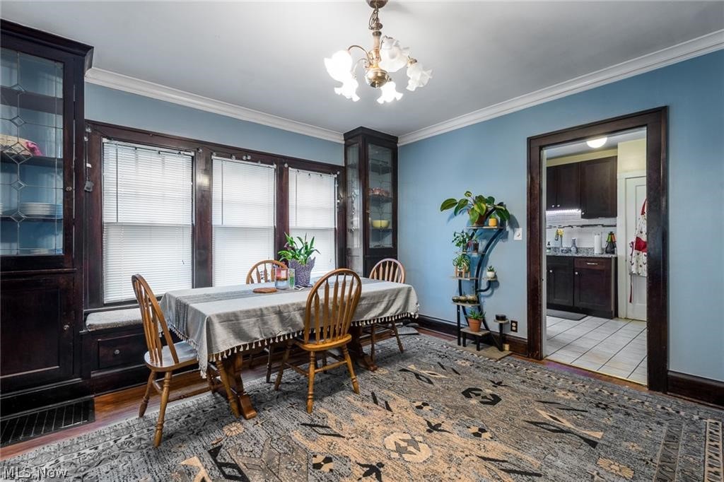 12905 Arliss Drive Lakewood OH 44107