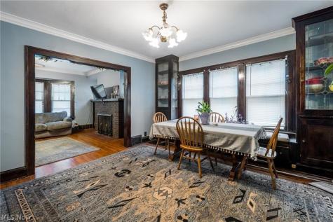 12905 Arliss Drive Lakewood OH 44107