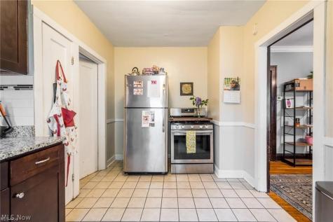 12905 Arliss Drive Lakewood OH 44107