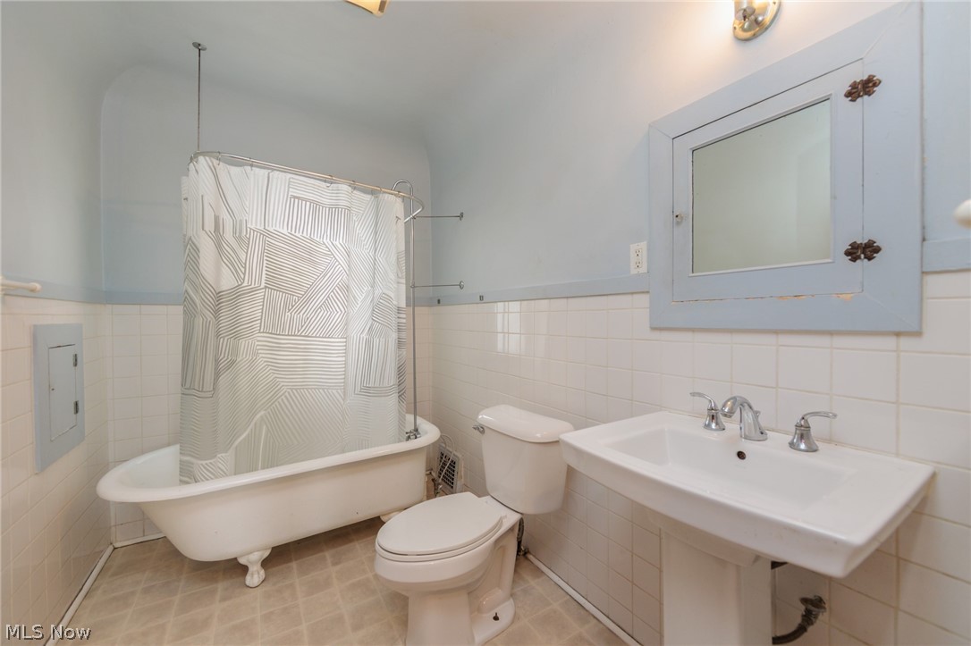 4506 Wichita Avenue Cleveland OH 44144