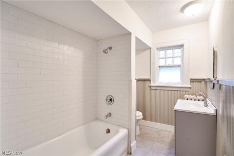3454 Ingleside Road Shaker Heights OH 44122