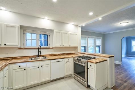 3454 Ingleside Road Shaker Heights OH 44122