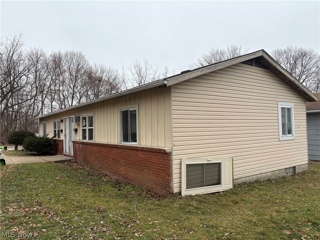 1622 Merrill Avenue Akron OH 44306