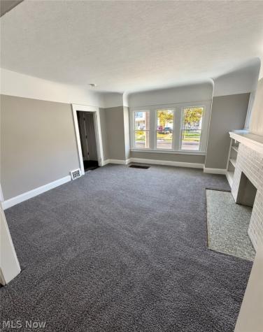 10305 Manor Avenue Cleveland OH 44104