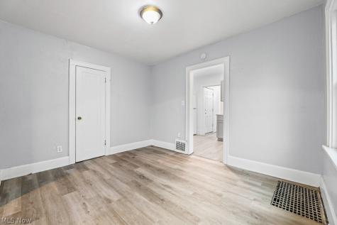 539 E Cuyahoga Falls Avenue Akron OH 44310