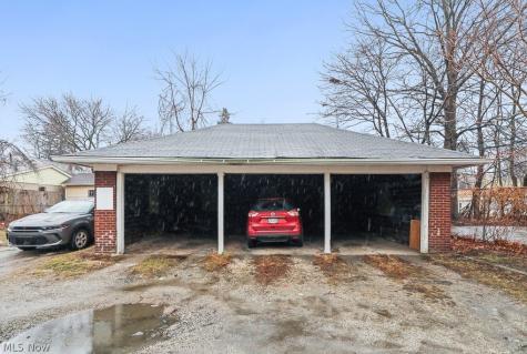 539 E Cuyahoga Falls Avenue Akron OH 44310